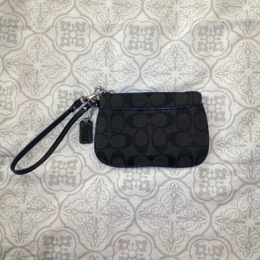 Wristlet
